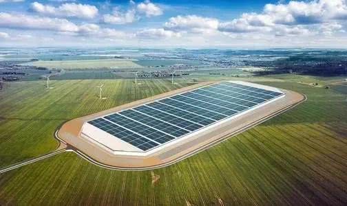 国产特斯拉Model 3芯片电池双双减配，车主买车如拆盲盒引热议